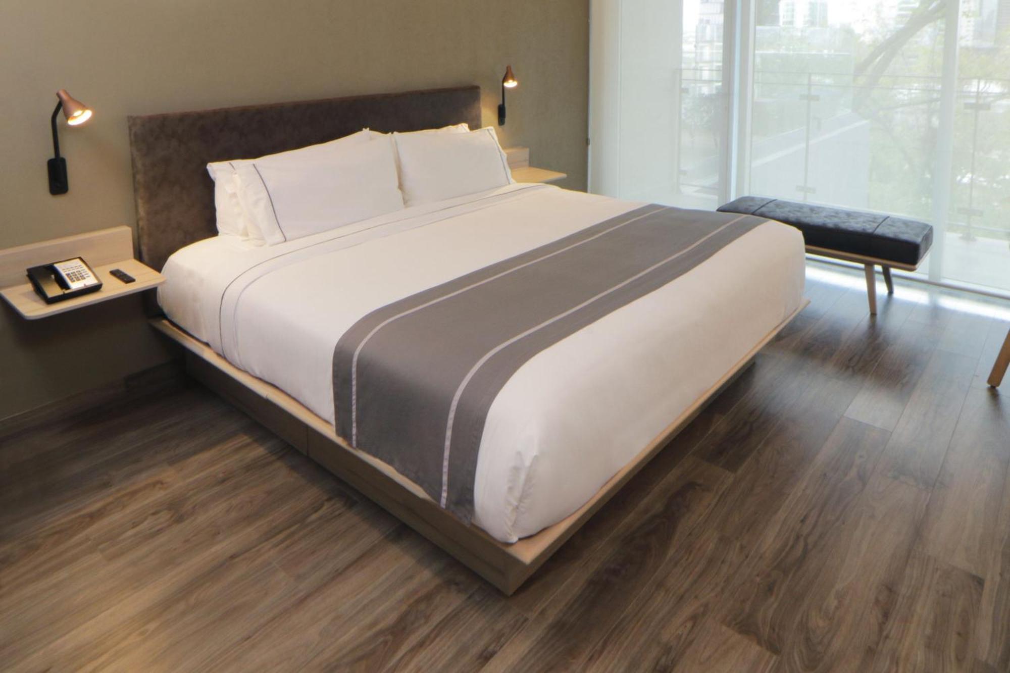 City Express Plus By Marriott Guadalajara Providencia エクステリア 写真