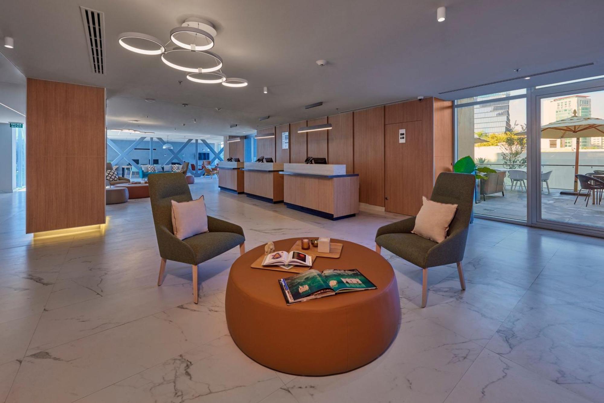 City Express Plus By Marriott Guadalajara Providencia エクステリア 写真