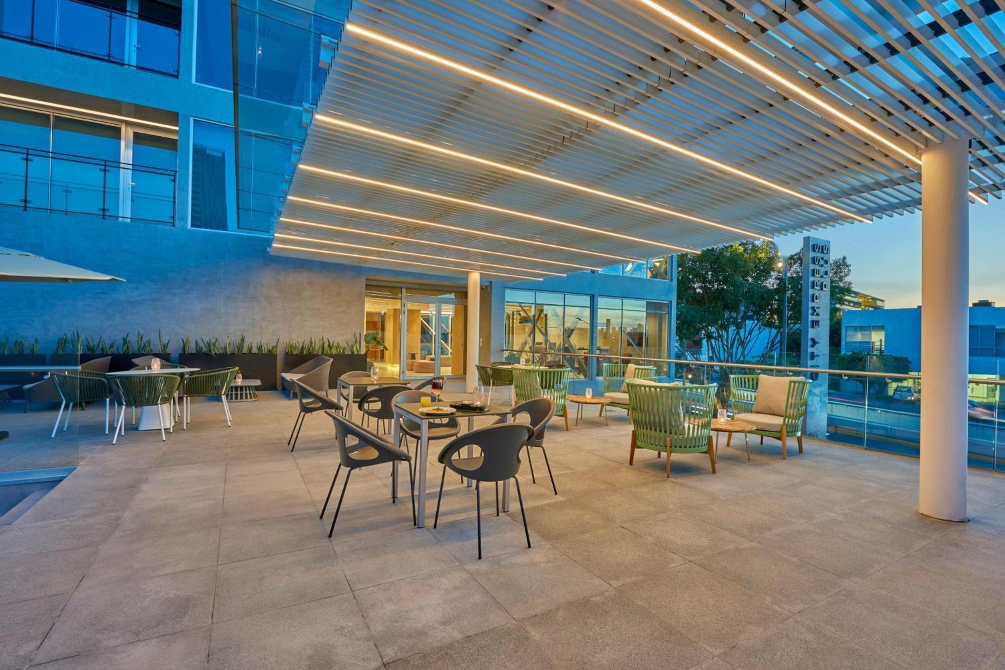 City Express Plus By Marriott Guadalajara Providencia エクステリア 写真