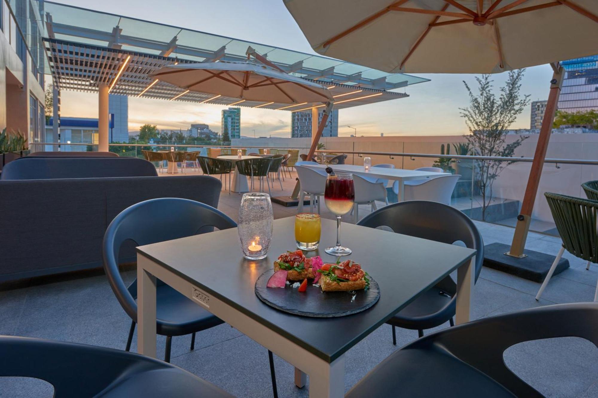 City Express Plus By Marriott Guadalajara Providencia エクステリア 写真