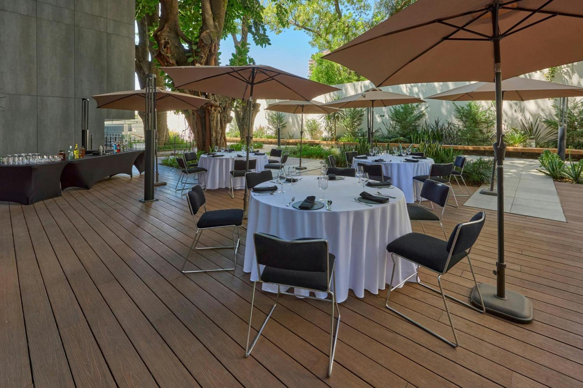 City Express Plus By Marriott Guadalajara Providencia エクステリア 写真
