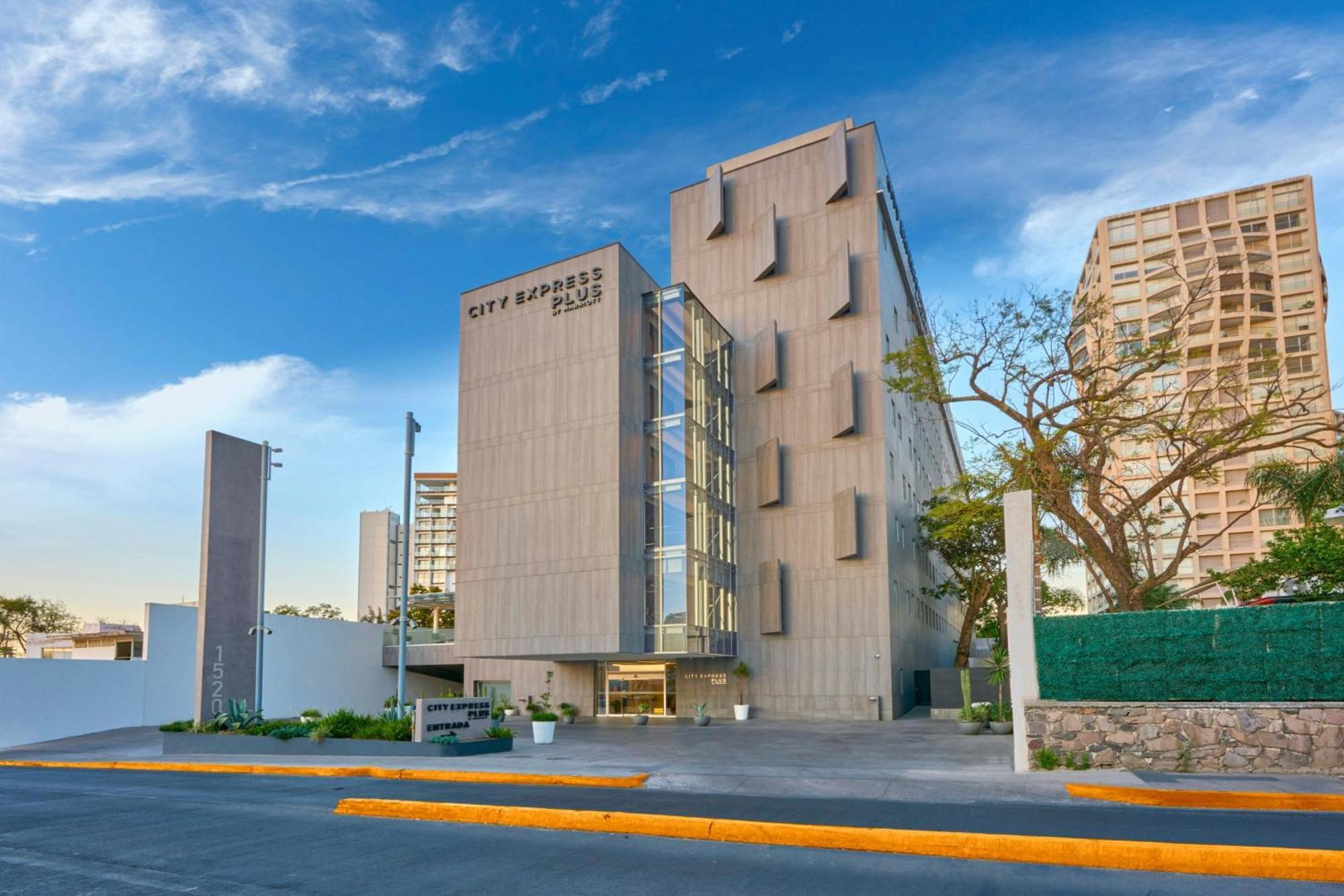 City Express Plus By Marriott Guadalajara Providencia エクステリア 写真